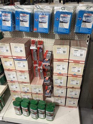 Partij Sonax diverse auto onderhouds producten